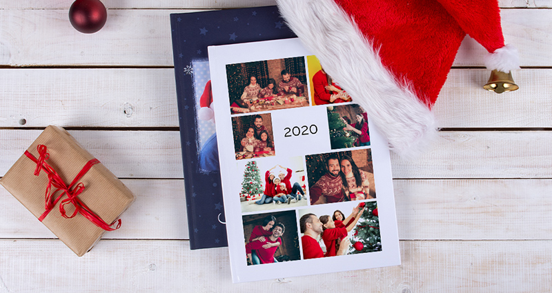 Fotokniha 24x24 v šabloně Year in Review s vánočními fotografiemi