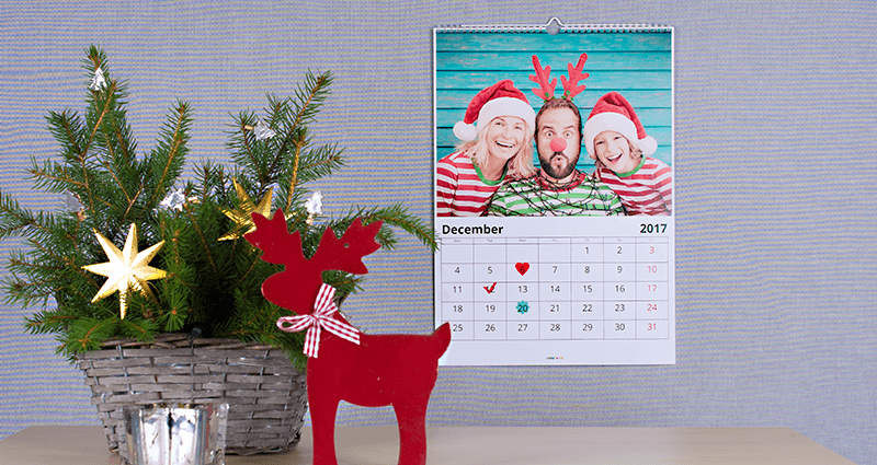 Portrait calendar in Christmas arrangement.