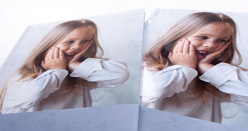 Matný verzus lesklý obal fotoknihy