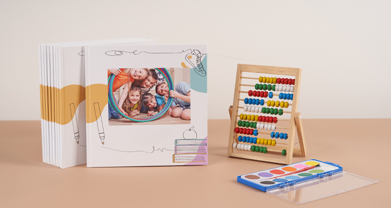 Fotolibro scolastico per bambini delle scuole elementari
