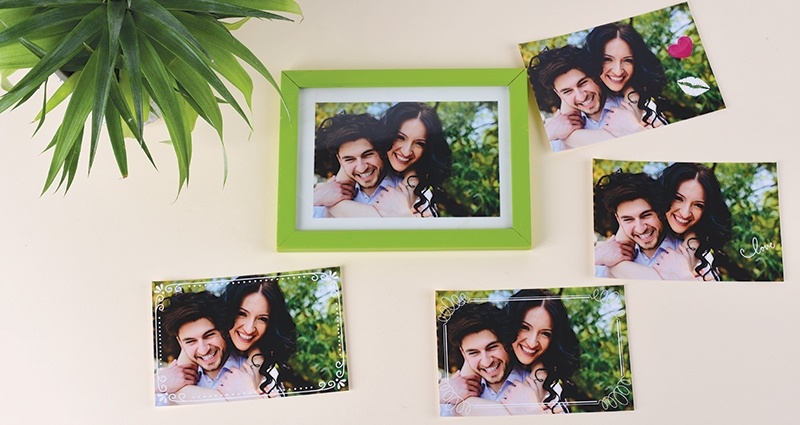Miniaturbild: Personalisierbare Fotoabzüge 10x15cm, ein Foto im Rahmen