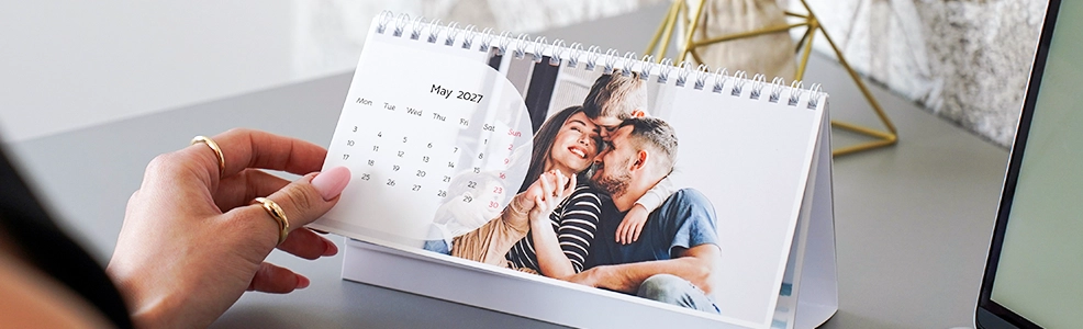 Desk calendar